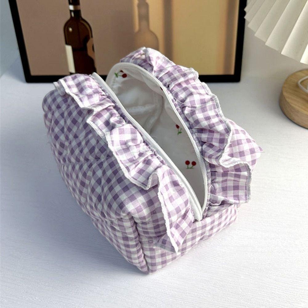 

Large Capacity Women Cosmetic Bag Makeup Organizer Zipper Wash Bag Pencil Case Floral Bag Lace Lipstick Storage Bag розовый