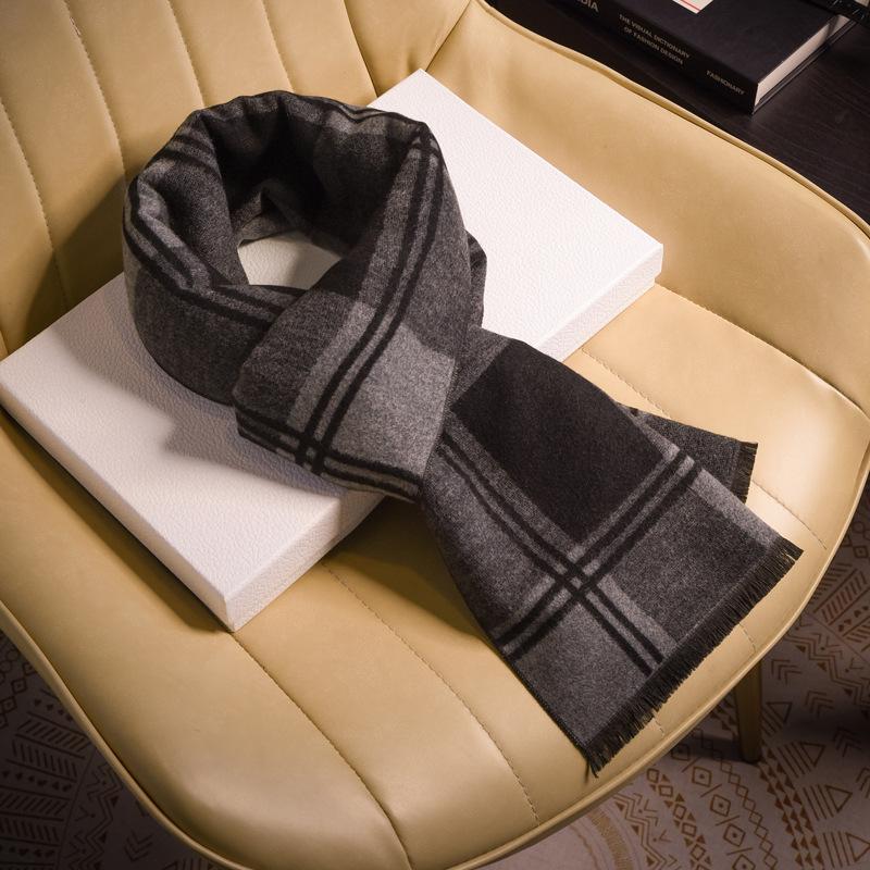 Red wool scarf men's fashion versatile high-end plaid winter dad old man trend scarf
