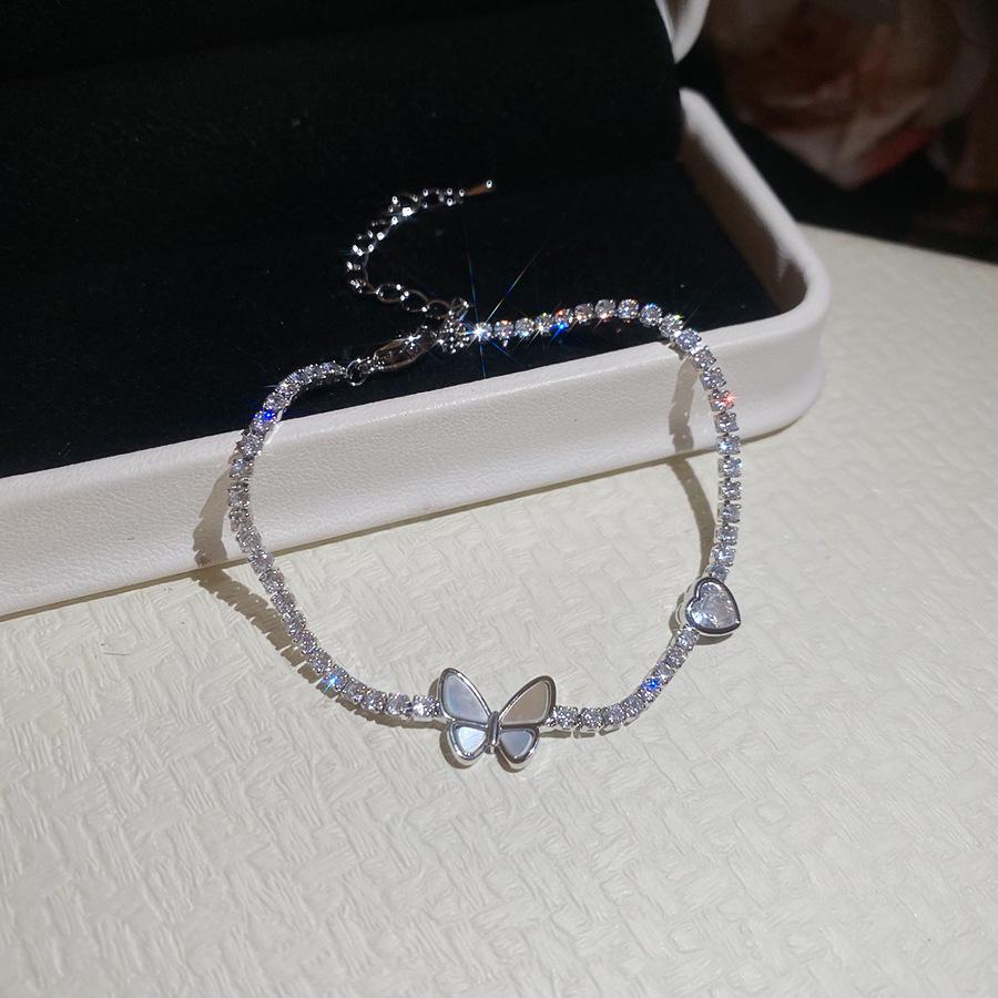 Korean Zircon Butterfly Geometric Bracelet: Luxurious, Elegant, and Fashionably Exquisite Hand Jewelry