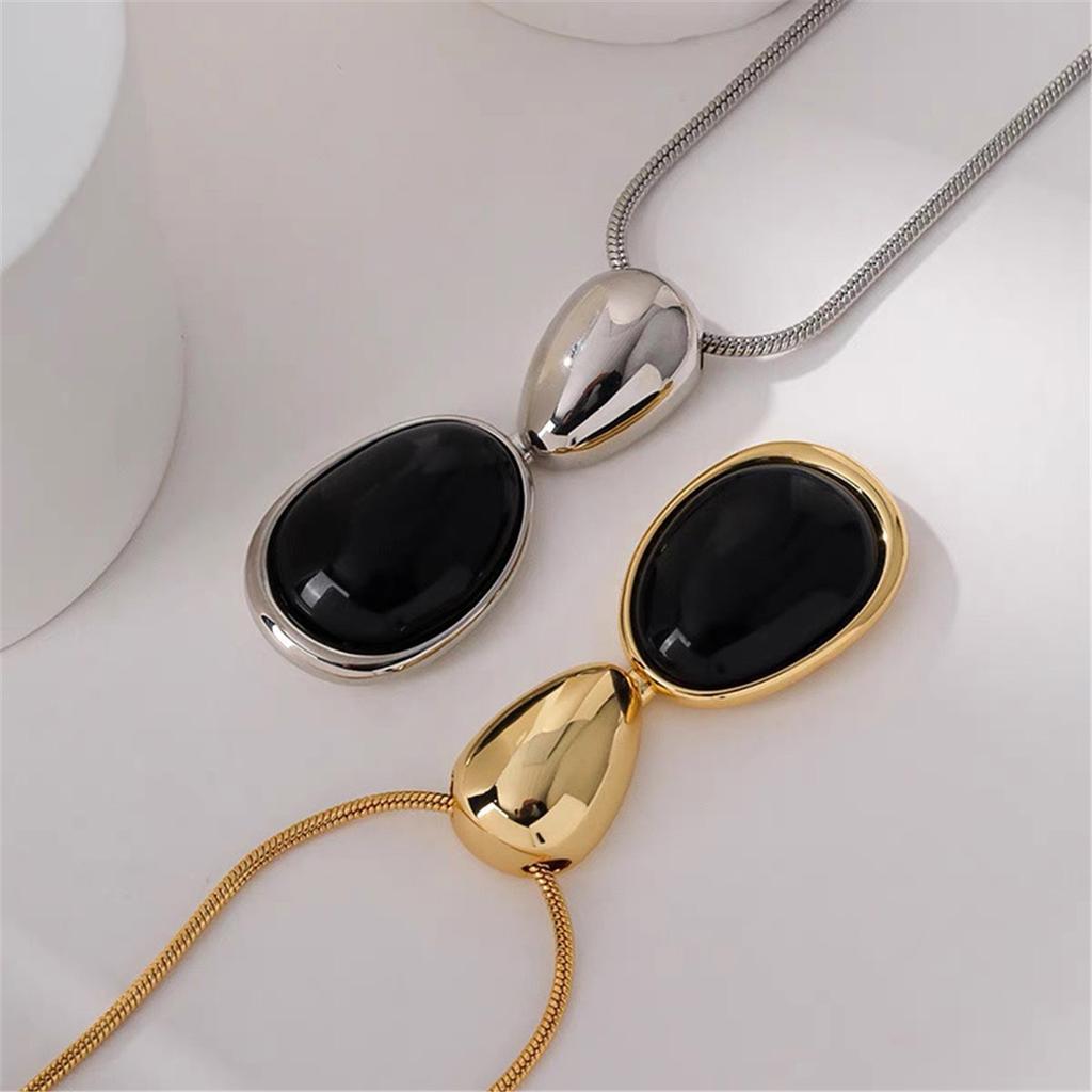 Tooxika Niche Light Luxury Simple High Feeling Onyx Water Drop Necklace Snake Bone Chain Drawstring Sweater Chain Female
