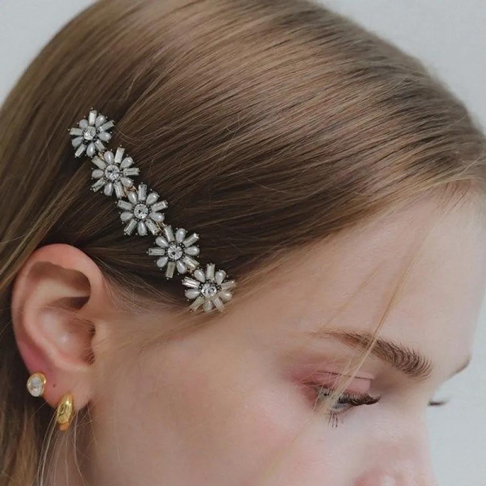 J Lauren Antique Pearl Cubic Flower Automatic Hairpin H01064