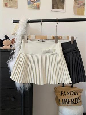 Partea inferioară (Îmbrăcăminte damă) – Fuste