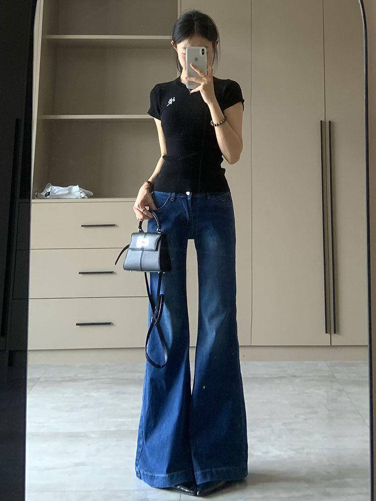 Jeans Acampanados Elásticos de Tiro Bajo de Moda 2025: Pantalones Largos Adelgazantes para un Look Versátil de Primavera