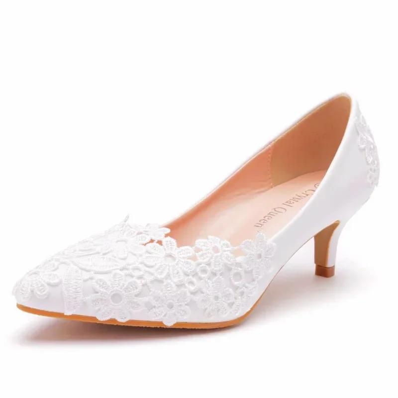 Fashion 2025 Fashion Women's Crystal Queen White Lace Flower Wedding Shoes Woman Point Toe Slips Lady Dress Flats Sneaker Big Size 43