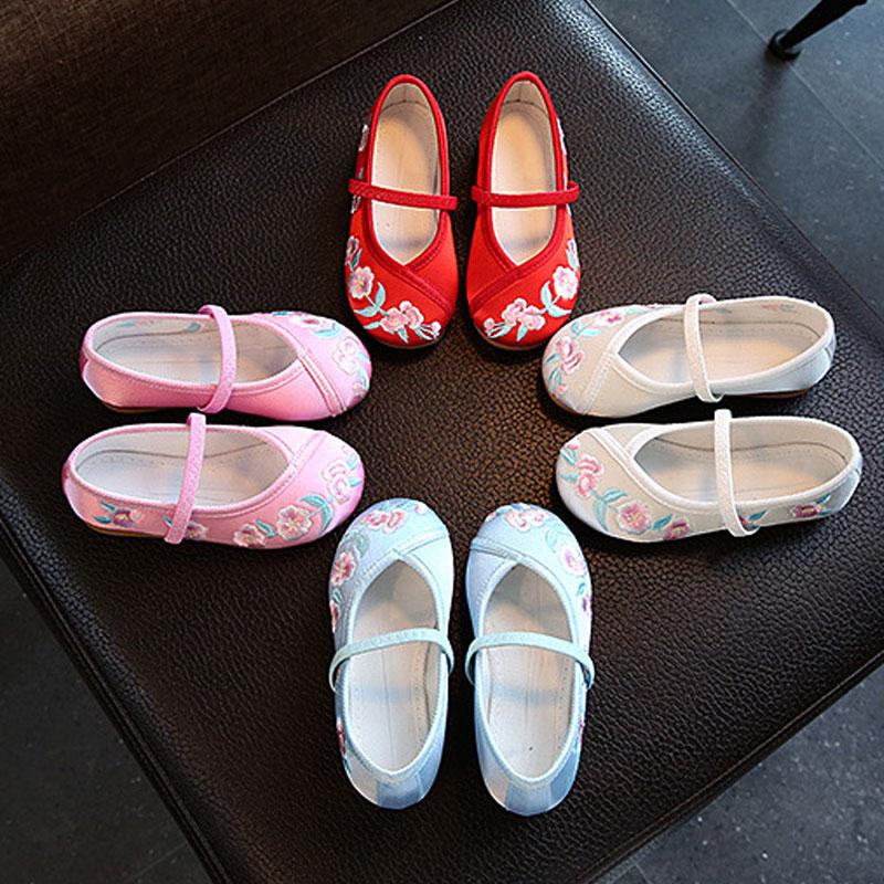 Kids Flowers Embroidered Casual Shoes Girls Canvas Ballets Flats Chinese Hanfu Tang Old Beijing Shoes Slipon Party Bridal Shoes