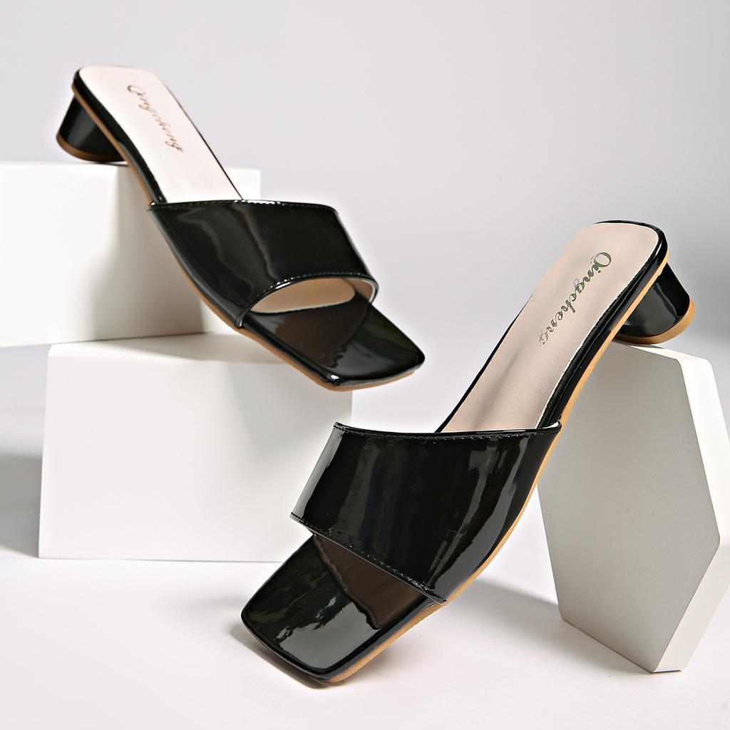 Módní Křišťálově Čiré Transparentní Pantofle Dámské Boty Střední Podpatky Pohodlné Nové Letní Dámské Boty Žena Móda Cool Nazouváky Klapky