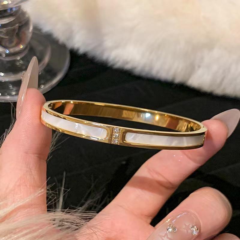 

Elegant Gold Color Bangle With Sparkling Rhinestone Glamorous Stainless Steel Bracelet Women s Formal Dinners Jewelry