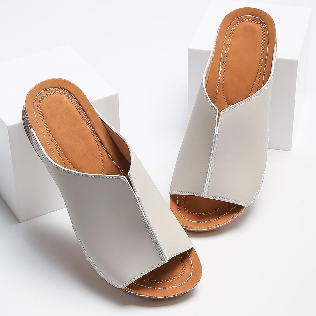 

Женские весенние новые модные простые, легкие и модные шлепанцы на танкетке 43 хаки