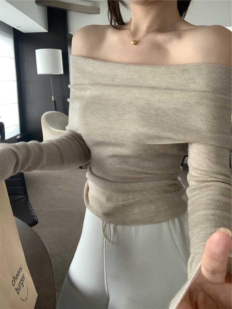 

Женский абрикосовый вязаный свитер на одно плечо: Мягкий, длинный, сексуальный топ с открытыми плечами на осень. M абрикосовый