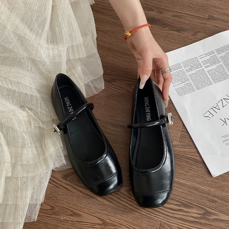 

Fashion Korean version of round head silver square head light mouth Mary Jane shoes women s 2025 new spring and summer word with flat shoes 35