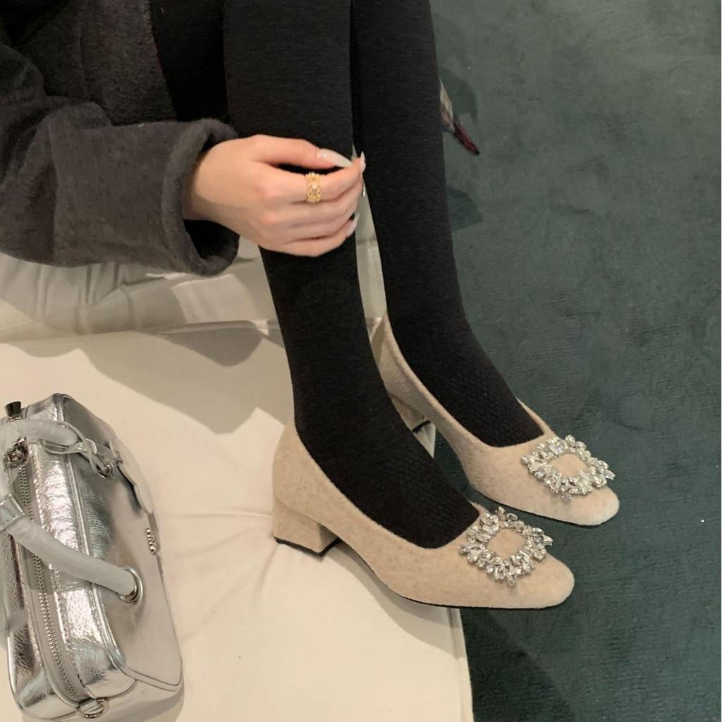 Herbst und Winter 2025 neue kleine quadratische Kopf Strasswolle poliert und Samt flacher Mund OL dicker Absatz Mary Jane Damen Einzelschuhe