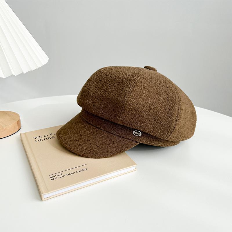 

Women s Retro Black Beret: 2024 Autumn/Winter Fashion, Versatile Duckbill Octagonal Design for Larger Head Circumferences. One Size кавовий