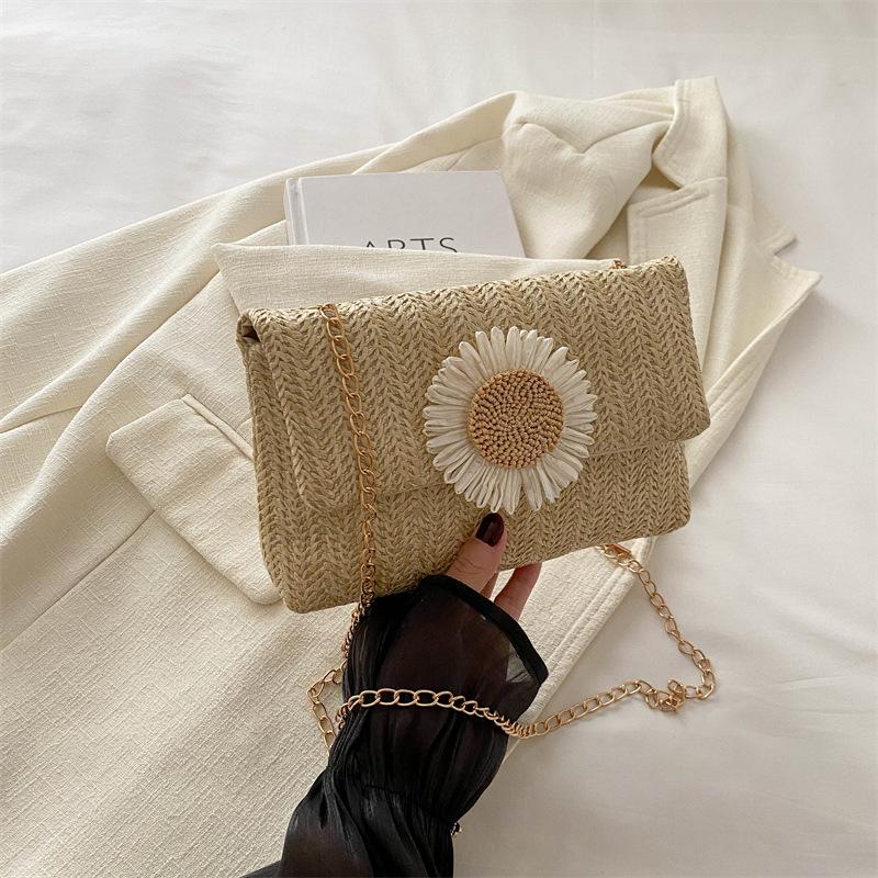 Fashionable Casual Beautiful Fashionable   Simple and Niche One-shoulder Spring and Summer New Chain Crossbody Small Square Bag Women's Bag
