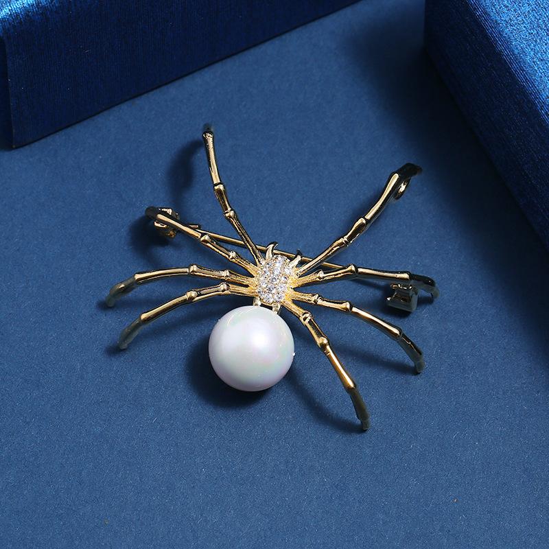 Spider brooch ins trendy temperament versatile simple pearl pin light luxury personalized suit corsage accessories women