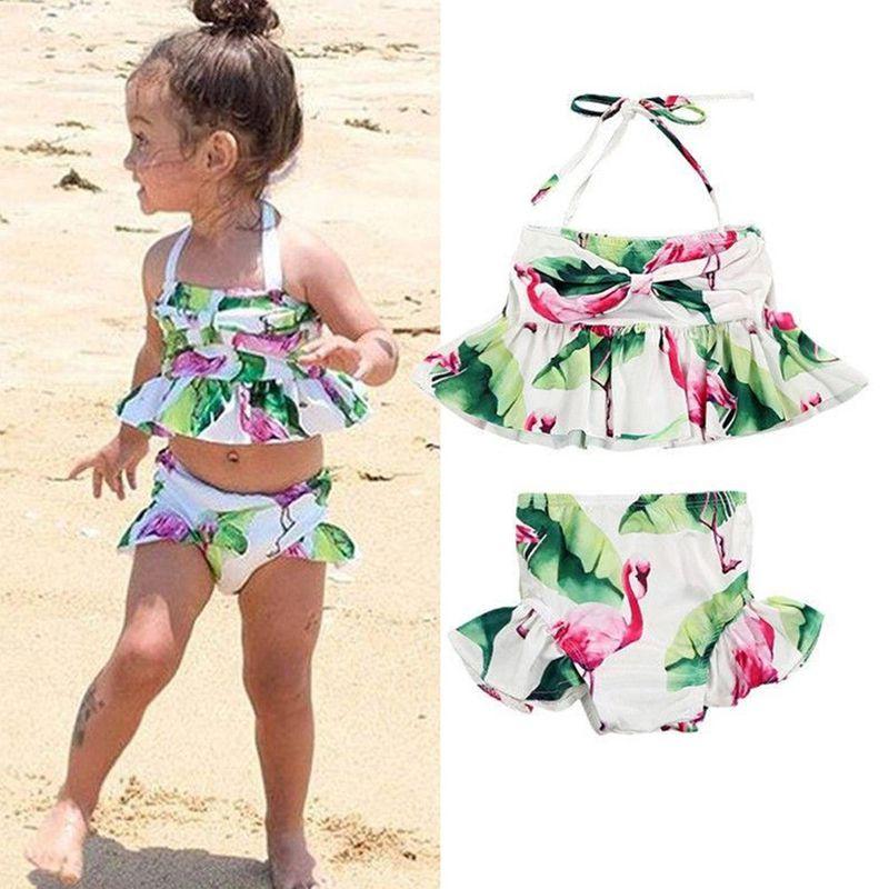 Charmantes 2-teiliges Mädchen-Bikini-Set mit Rüschen und Blumenmuster, mit entzückendem Flamingo-Design