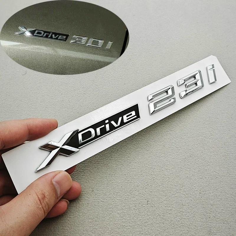 BMW X1 X2 X3 X5 X6 F15 F16 F25 F30 Logo Cromato Emblema XDrive Distintivo Baule Auto 18i 20i 23i 25i 30i 35i 40i 45i 48i Accessorio ut2