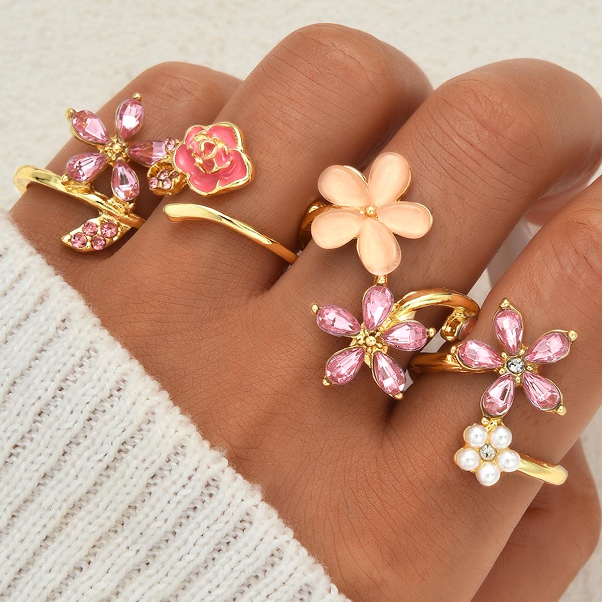

4 шт. Прекрасный розовый цветок розы, регулируемый набор колец, модные кольца с декором из искусственного жемчуга и бриллиантов, пятилепестковые цветочные кольца для женщин, ювелирный подарок