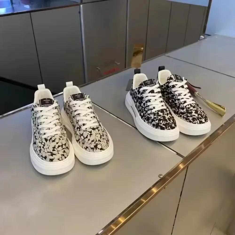 Chaussures Décontractées pour Hommes Surface en Tissu Baskets Respirantes Hommes Polyvalentes à Semelle Plate Antidérapantes Chaussures de Planche Chaussures de Sport pour Homme