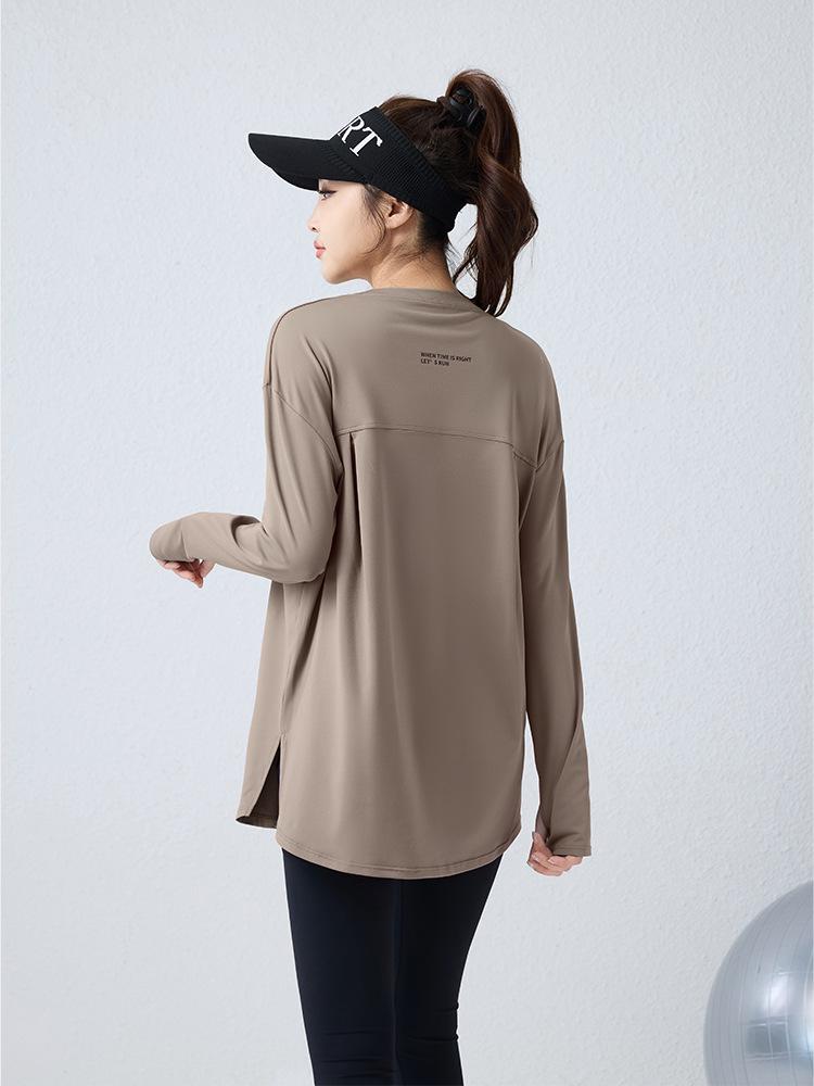 Women's 2026 Three-Piece Yoga Set: Loose Long Sleeve, Tapered Pants, Sporty Letter Vest Fitness Wear