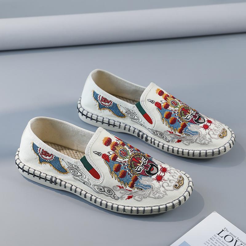 Fashion Handmade Men Casual Shoes Comfortable Slip On Loafers Outdoor Man Canvas Shoes Moccasins Leisure Walk Walking Footwear Sneakers