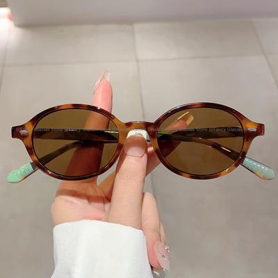 Móda Stylový Ženy Muži Sluneční brýle Unisex Vintage Malý oválný rám Sluneční brýle Anti-UV Venkovní cestování Řidičské Jezdecké brýle