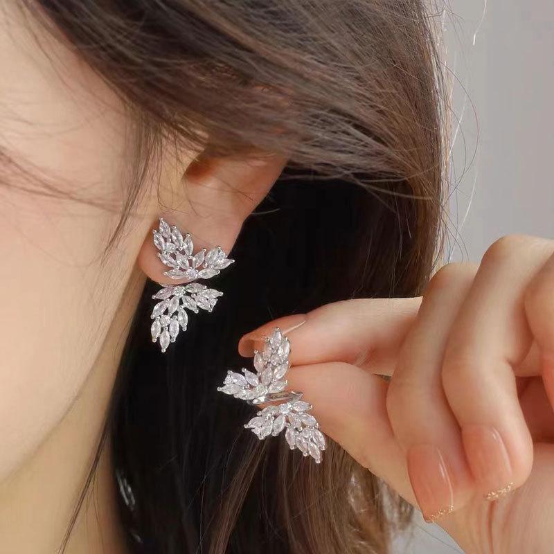 French Diamond Butterfly Wing Earrings - Exquisite Luxury Studs for Women x2590