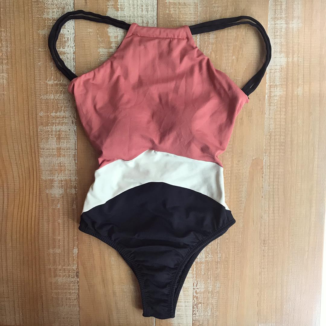 

Patchwork One Piece Swimsuit Swimwear High Neck Bodysuit Bathing Suit Monokini L червоний