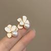 French retro white flower pearl stud earrings light luxury high temperament earrings niche design earrings new
