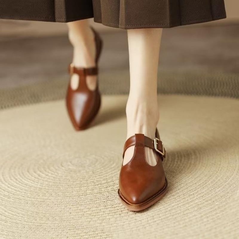 2026 Vintage Belt Buckle Pointed Single Shoe Spring/summer New Soft Leather British Leather Shoes