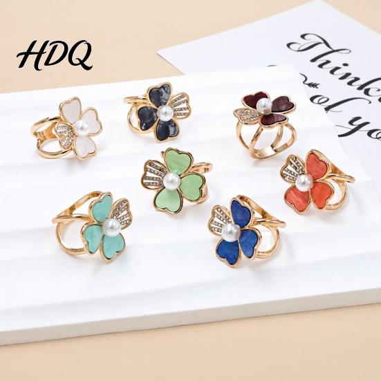 Vintage Clover Scarf Accessory Four-Leaf Ring Rhinestone Slide Elegant Buckle Faux Pearl Holder for Women Shirts Shawls Neckerchiefs Secure Fit Clip