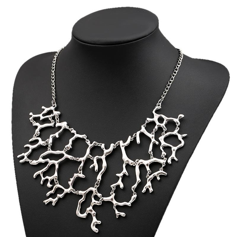 Fashion Solid Color Coral Shaped Women Metal Necklace For Retro Jewelry Lovers