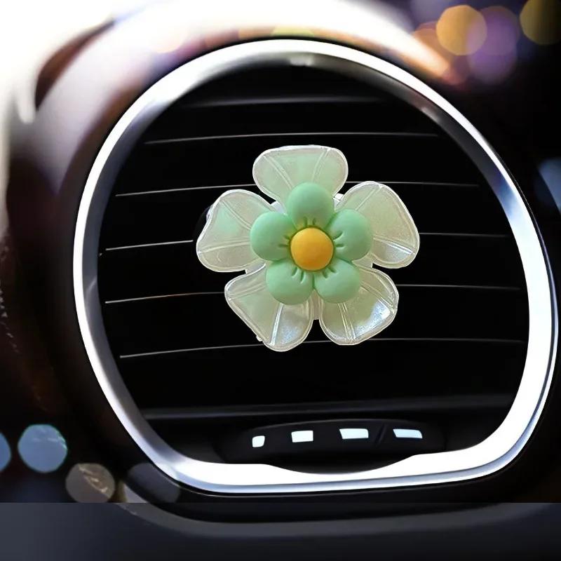 Car Air Creative Small Fresh Flowers Freshener of Trend Clip Aromatherapy Decoration Car Ornament Car Odor Removal Perfume