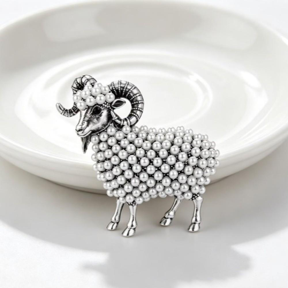 Rhinestone Animal Brooch Creative Jewelry Accessories Gifts New Year Sheep Brooches  Festival