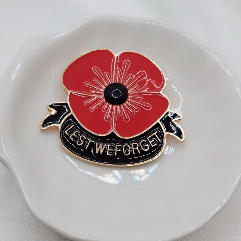 Red Poppy Pins Lapel Brooches Apparel Badges Pins for Women Girls On Veterans Day Memorial Day Remembrance Day Present
