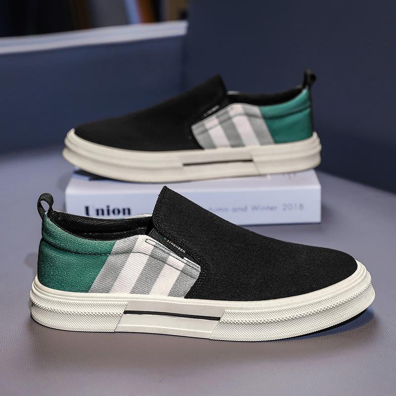 2025 Breathable Mens Shoes Board Shoes Soft Soled Casual Sports Shoes Youth Trend Sneakers Slip on Canvas Shoe