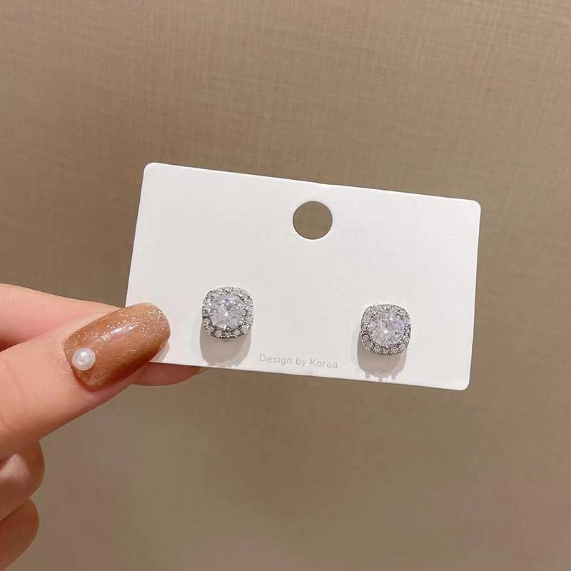 

Elegant Korean Style Square Diamond Earrings for Women - S925 Silver Needle