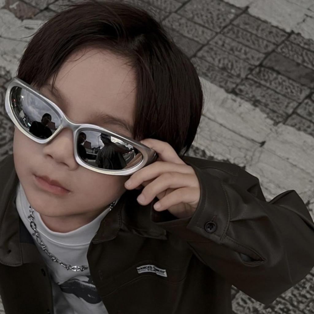 Kids' Trendy Sunglasses: Stylish Boys' & Girls' 2023 Versatile T-Stage Glasses