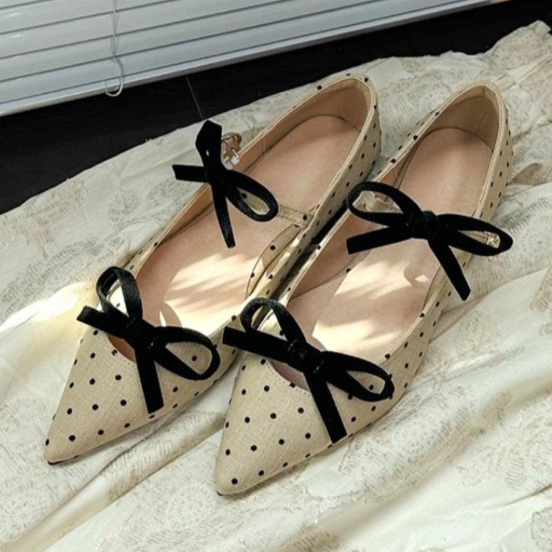 Mode Niedliche Schleife Doppelschnalle Niedriger Absatz Pumps Damenmode Gepunktete Spitze Designer Schuhe Komfort Weiche Sohle Pendler Büro Schuhe