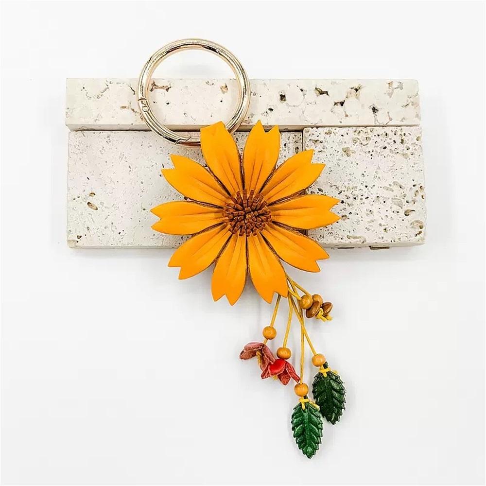 Creative Genuine Leather Flower Keychain Vintage Car Key Ring and Bag Charm