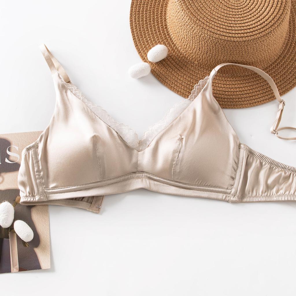 The new satin rimless ultra-smooth mulberry silk triangle cup is comfortable