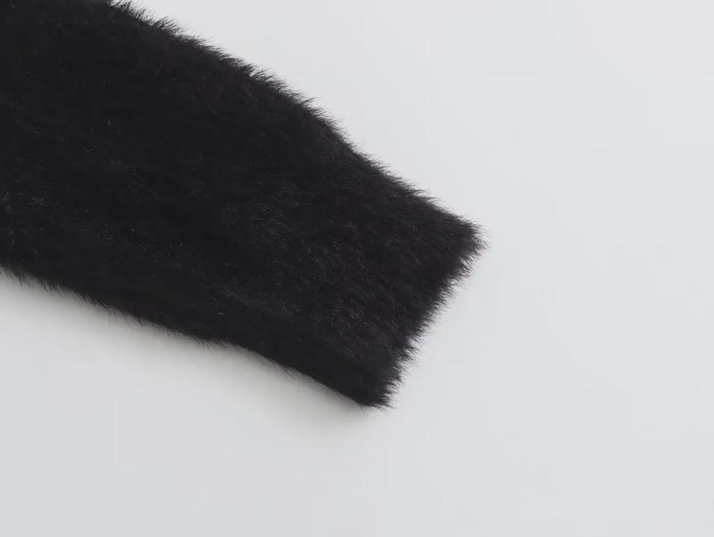 2023 Winter Black Faux Fur Round Neck Knit Sweater Jacket for Women