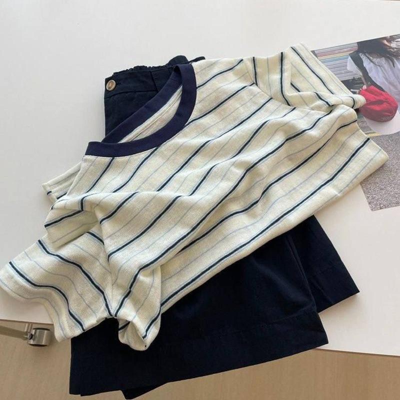 Summer Short-sleeved T-shirt Women's Design Sense Simple American Striped Korean Contrasting Color Round Neck Women's New Top