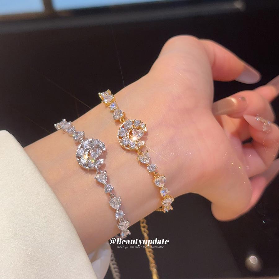 18K Real Gold Plated Premium Zircon Heart Moon Buckle Bracelet Light Luxury Exquisite Super Sparkling Ins Jewelry