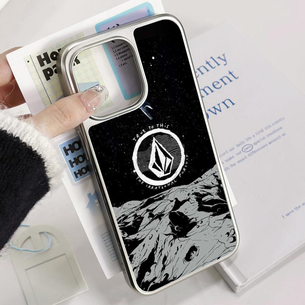 Stylish Fashion V-vol-coms Fashion Logo Phone Case for iPhone 16 15 14 13 12 11 Pro Max Sheepskin Silver-edged Protective Case