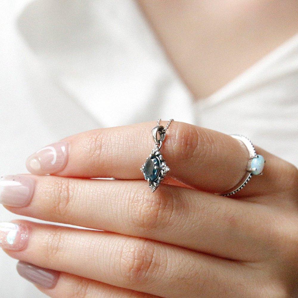 Bydaisy London Blue Topaz Rhombus Pendant Gemstone Silver Necklace Bn0483