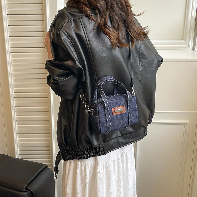 Washed denim hand carry small bag women's new trendy fashion simple pillow bag autumn and winter texture messenger bag