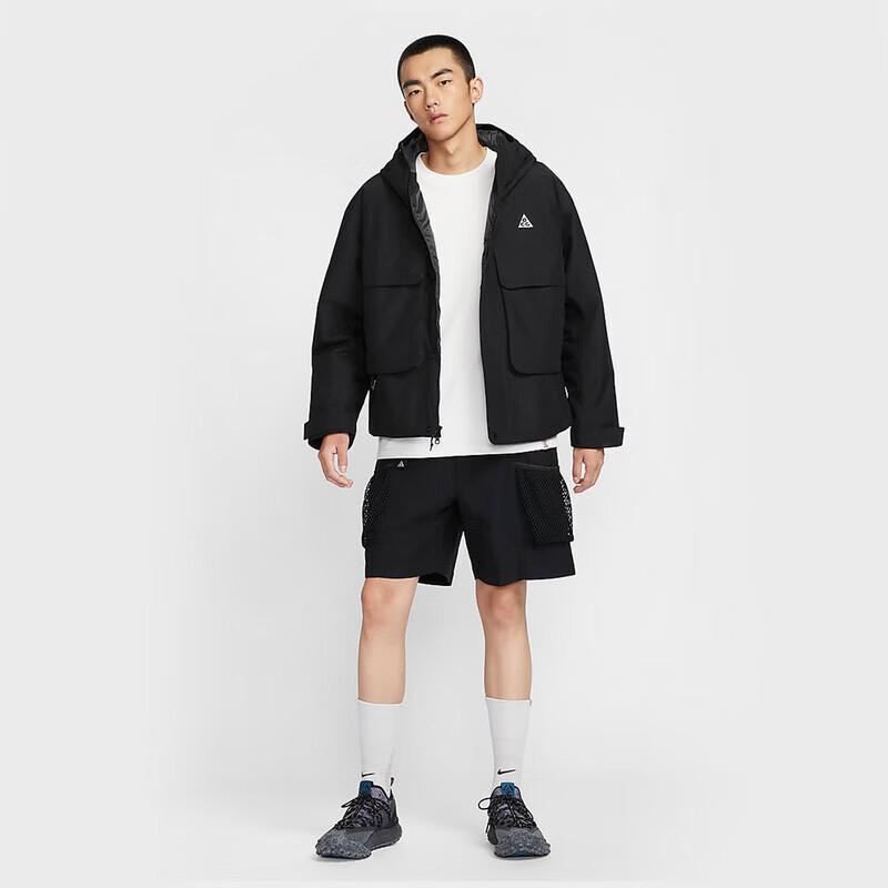 NIKE Men's Winter Insulated Hooded Jacket