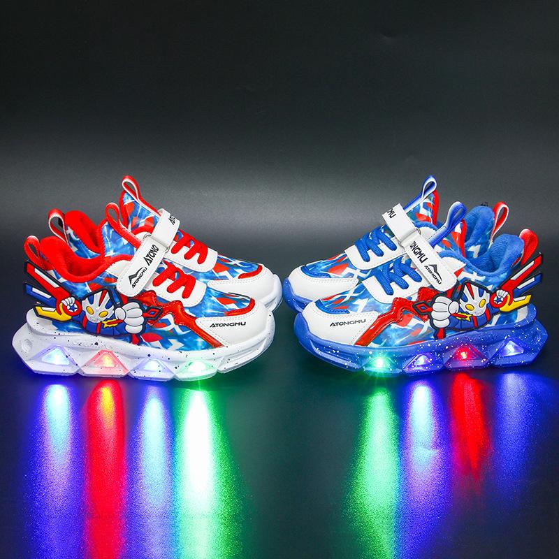 Boys' Shoes with Lights 2025 Summer New Mesh Breathable Children's Sports Shoes Versatile Boys Soft-soled Shoes Shine