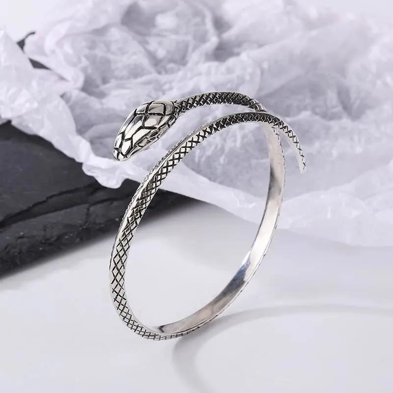 

Retro Old Red Chain Flat-headed Snake Thai Trendy Snake-shaped Bracelet one size(17-20cm) срібний