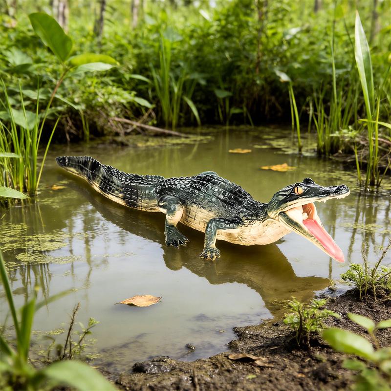 Crocodile Animal Model Toy: Caiman, Gharial, Nile Crocodile, Wild Boar, Deinosuchus - Kids' Educational Ornament